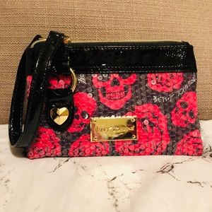Betsey Johnson wristlet black with pink skulls